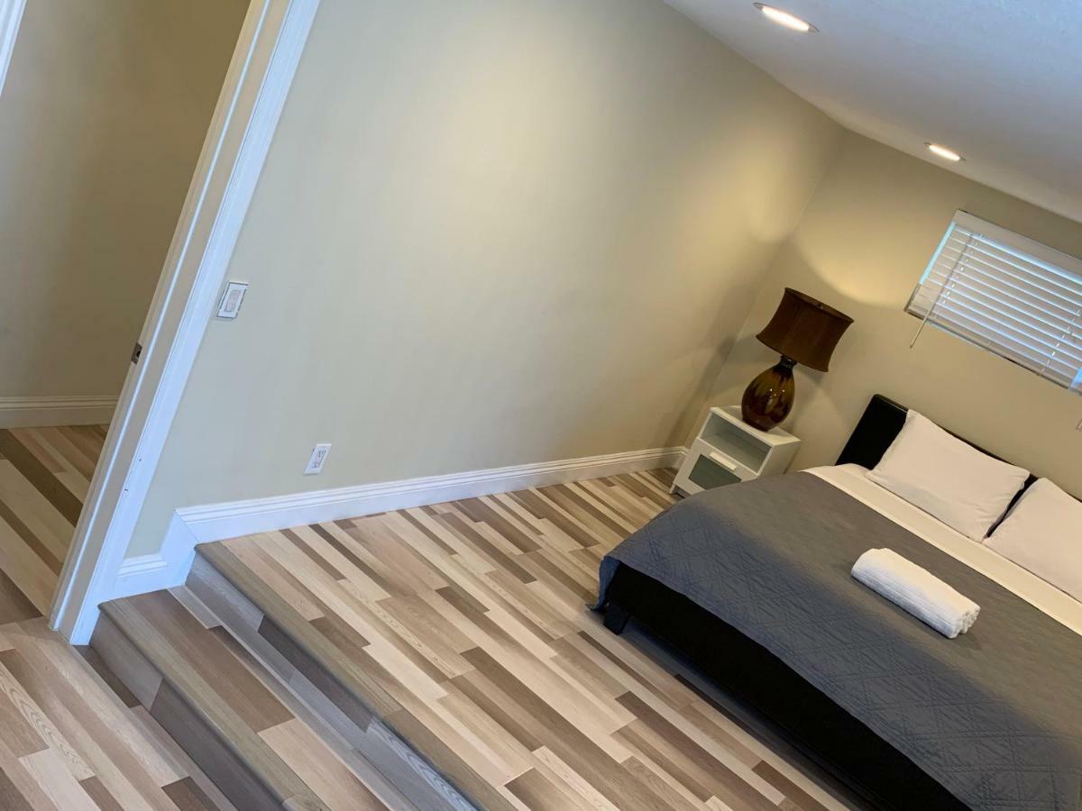 Lovely Room In Private House Near Disneyland Anaheim Exteriér fotografie